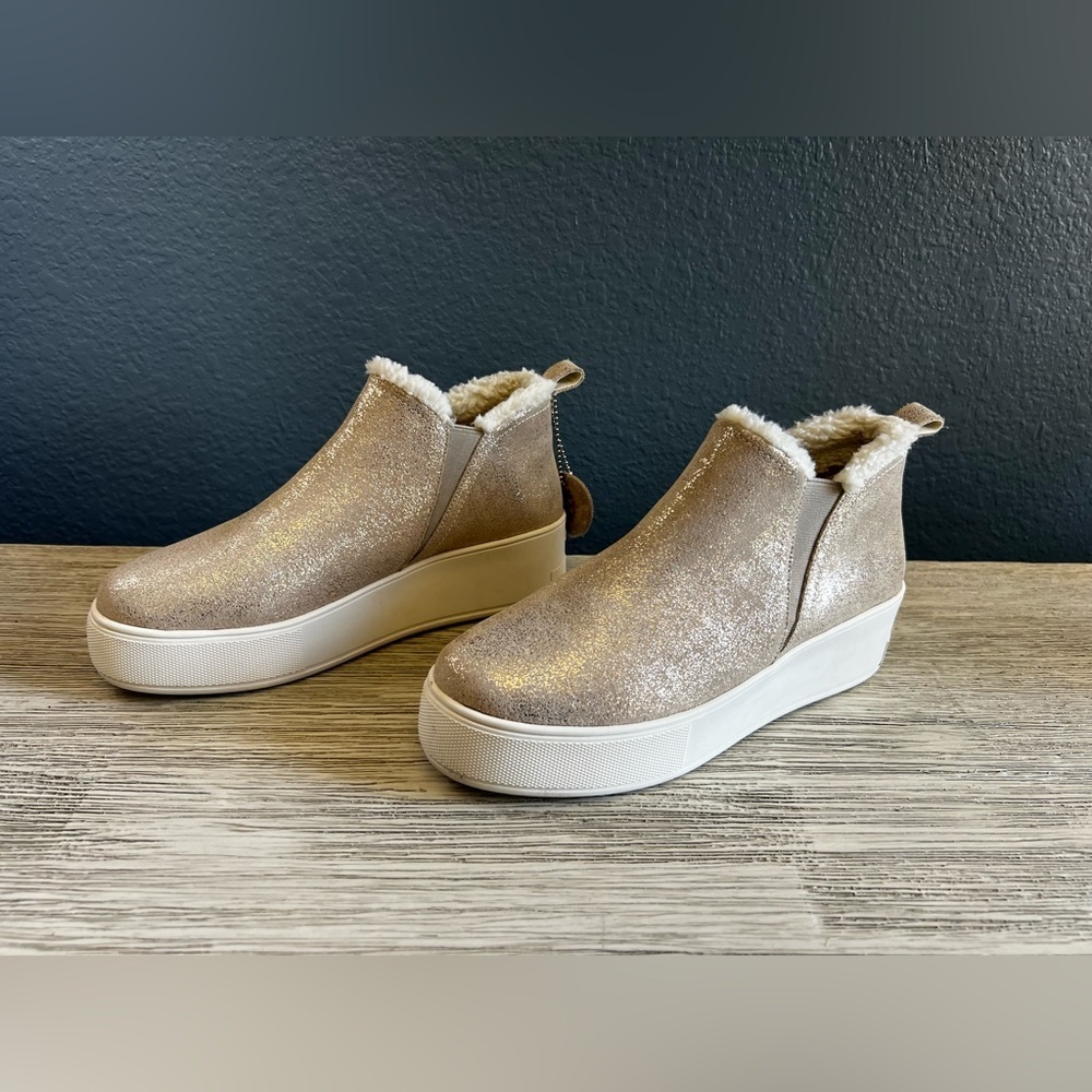 NEW!!! J/SLIDES Glitter Sneakers with Faux Fur